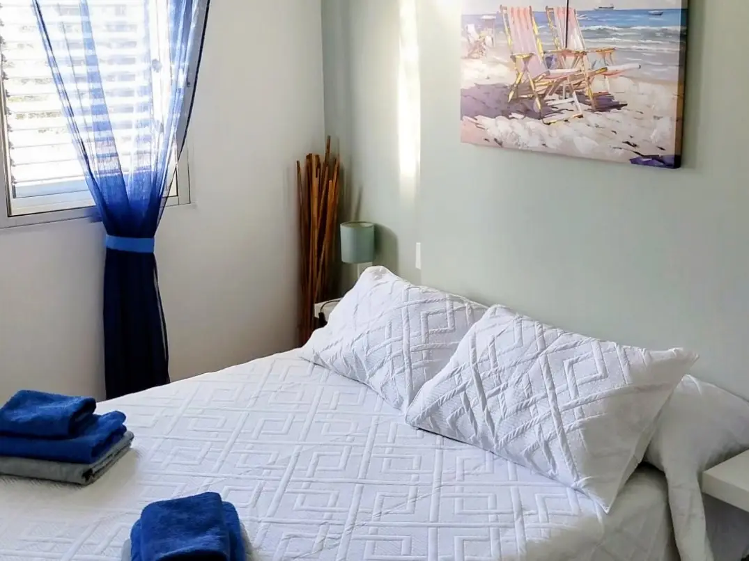 Burrero_beach_stay_Quiet_bedroom_1